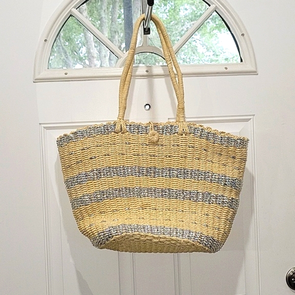 Stripe Straw and silver Bag for Summer/Beach Sophistication Size Large - Picture 1 of 5
